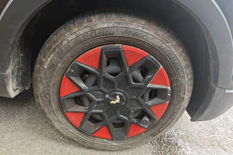 Used Wuling Hongguang MINIEV 2022 GAMEBOY 300km Enthusiast Model with Lithium Iron Phosphate Right Front Wheel Hub