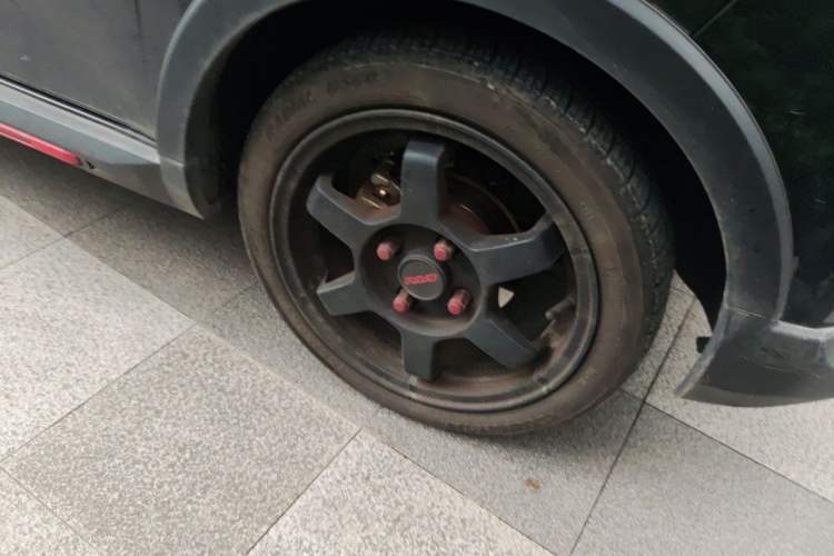Used Wuling Hongguang MINIEV 2022 GAMEBOY 200km Gaming Edition with Lithium Iron Phosphate Right Front Wheel Hub