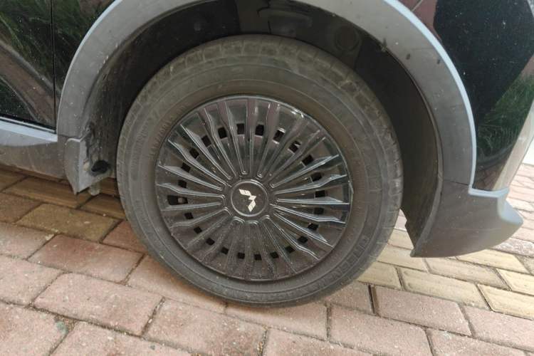 Used Wuling Hongguang MINIEV 2022 GAMEBOY 300km Urban Wind-Chasing Limited Edition Right Front Wheel Hub