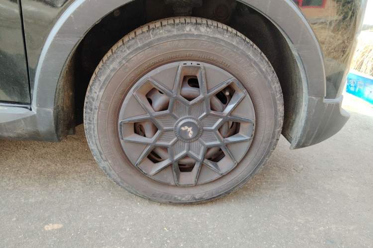 Used Wuling Hongguang MINIEV 2022 GAMEBOY 200km Gaming Edition with Lithium Iron Phosphate Right Front Wheel Hub