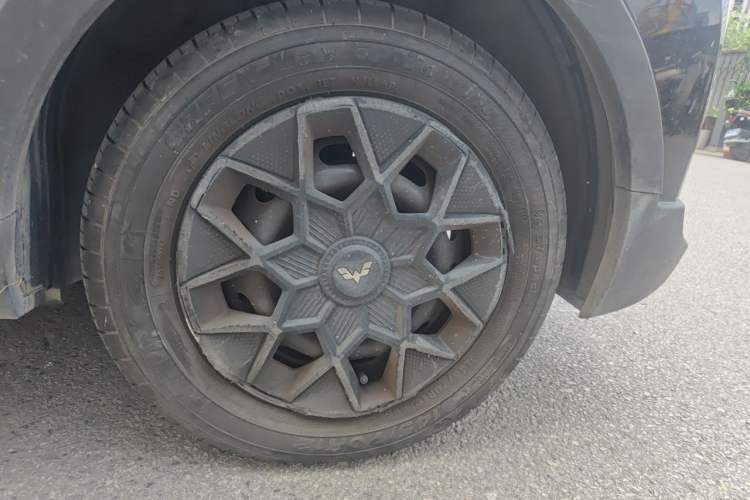 Used Wuling Hongguang MINIEV 2022 GAMEBOY 200km Gaming Edition with Lithium Iron Phosphate Right Front Wheel Hub
