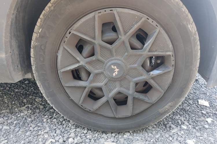 Used Wuling Hongguang MINIEV 2022 GAMEBOY 200km Gaming Edition with Lithium Iron Phosphate Right Front Wheel Hub