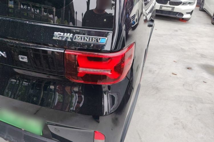 Used Wuling Hongguang MINIEV 2022 GAMEBOY 200km Play Edition with Lithium Iron Phosphate Right Rear Taillight