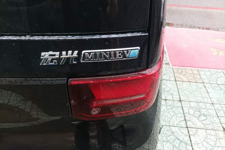 Used Wuling Hongguang MINIEV 2022 GAMEBOY 200km Gaming Edition with Lithium Iron Phosphate Right Rear Taillight