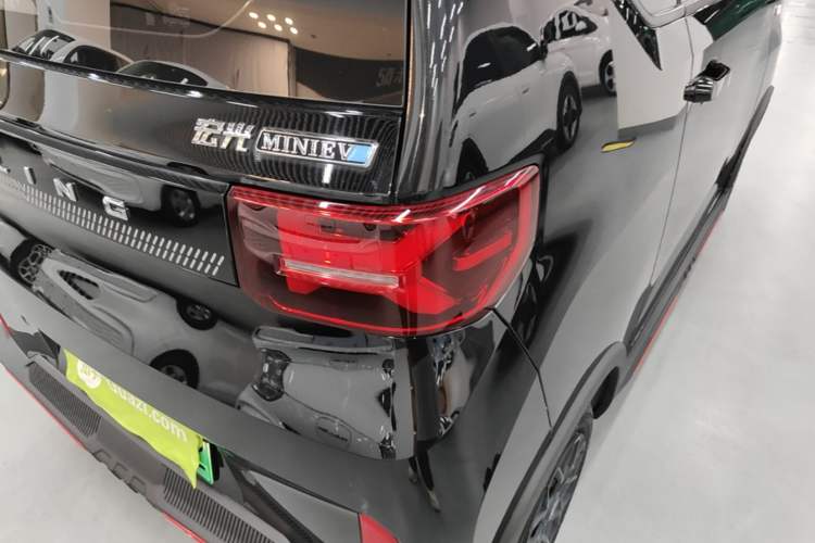 Used Wuling Hongguang MINIEV 2022 GAMEBOY 200km Gaming Edition with Lithium Iron Phosphate Right Rear Taillight