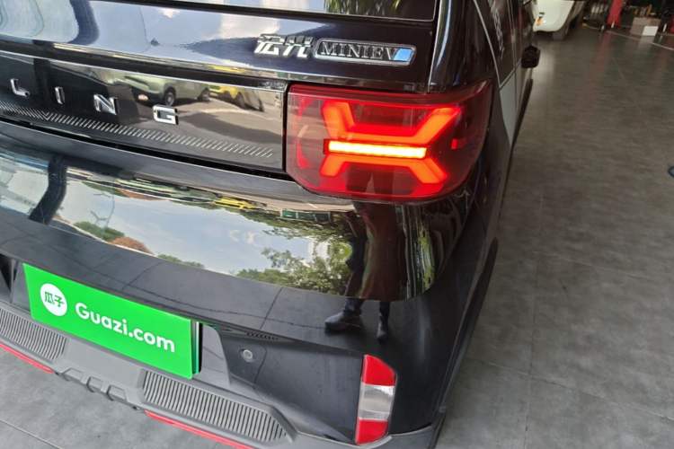 Used Wuling Hongguang MINIEV 2022 GAMEBOY 300km Enthusiast Model with Lithium Iron Phosphate Right Rear Taillight