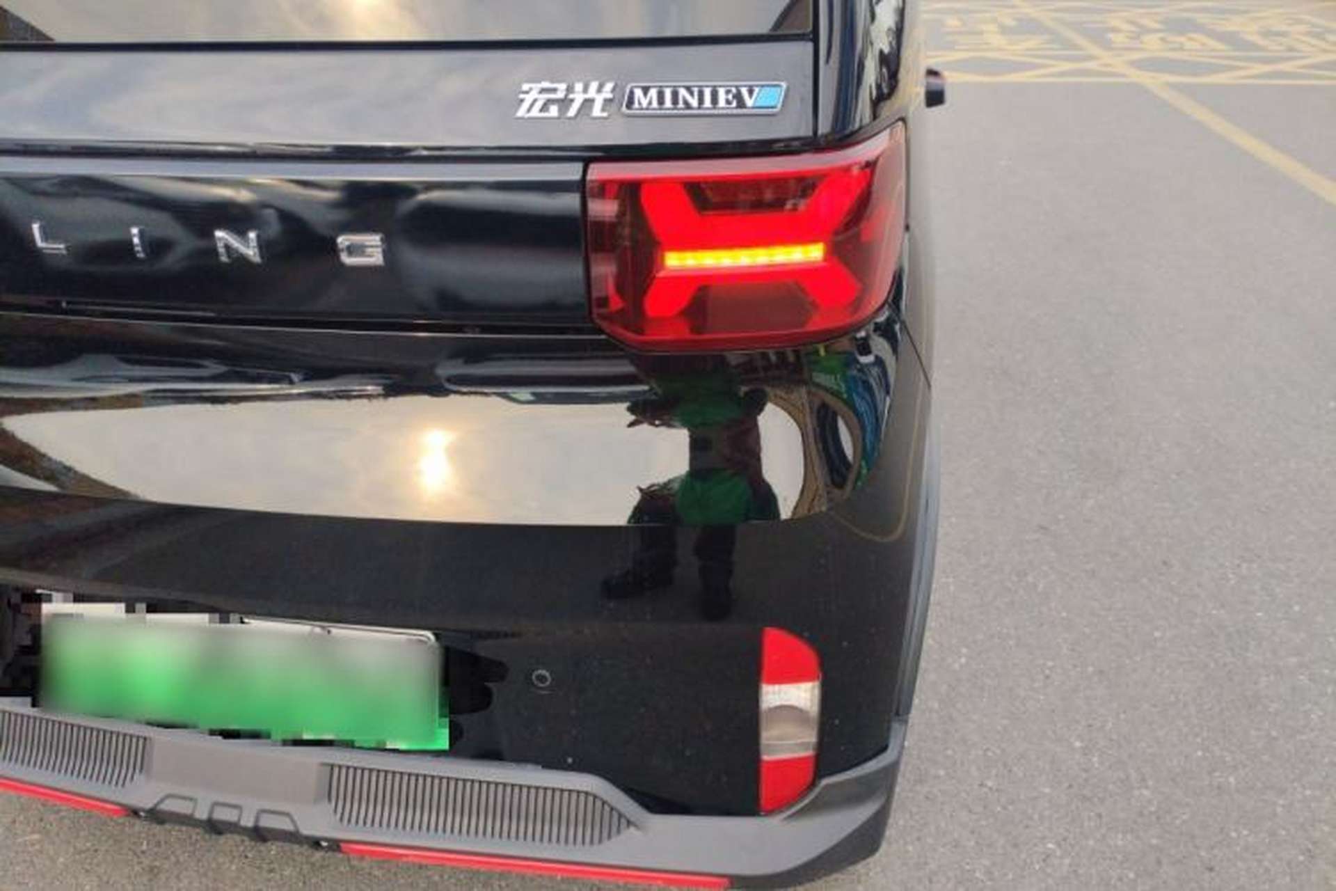 Used Wuling Hongguang MINIEV 2022 GAMEBOY 200km Play Edition with Lithium Iron Phosphate Right Rear Taillight