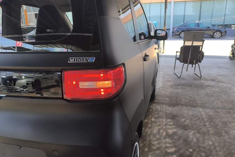 Used Wuling Hongguang MINIEV 2022 Easy Version Lithium Iron Phosphate Right Rear Taillight