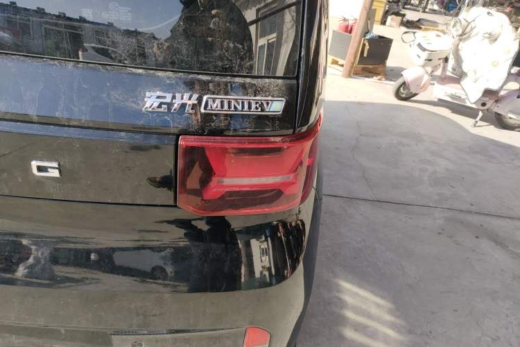 Used Wuling Hongguang MINIEV 2022 GAMEBOY 300km Enthusiast Model with Lithium Iron Phosphate Right Rear Taillight
