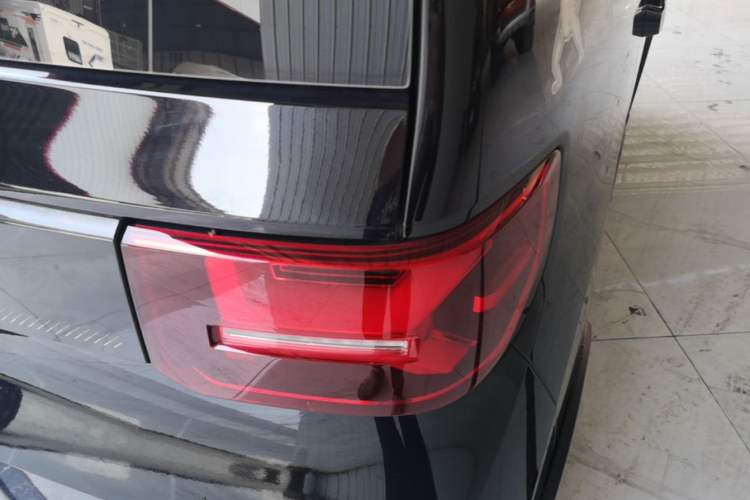 Used Wuling Hongguang MINIEV 2022 GAMEBOY 300km Enthusiast Model with Lithium Iron Phosphate Right Rear Taillight