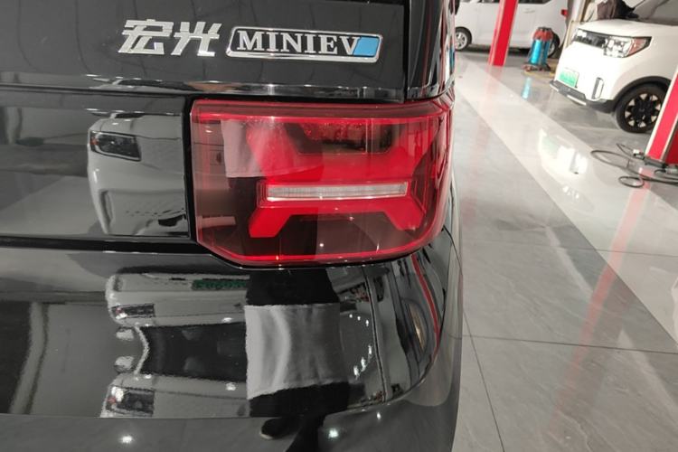 Used Wuling Hongguang MINIEV 2022 GAMEBOY 200km Gaming Edition with Lithium Iron Phosphate Right Rear Taillight