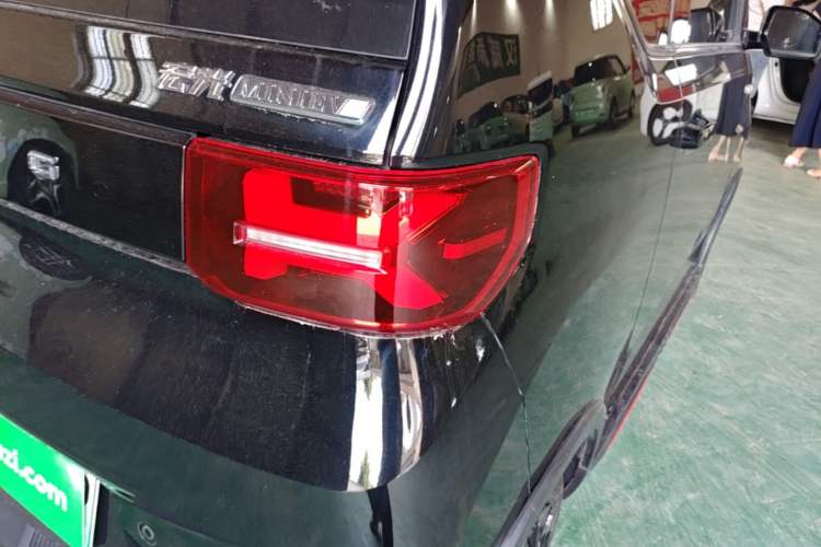 Used Wuling Hongguang MINIEV 2022 GAMEBOY 200km Gaming Edition with Lithium Iron Phosphate Right Rear Taillight