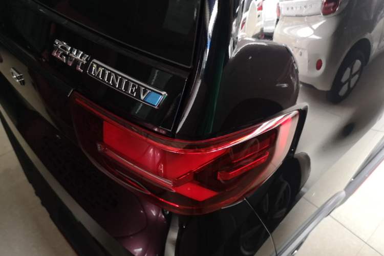 Used Wuling Hongguang MINIEV 2022 GAMEBOY 200km Gaming Edition with Lithium Iron Phosphate Right Rear Taillight