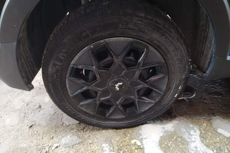 Used Wuling Hongguang MINIEV 2022 GAMEBOY 200km Gaming Edition with Lithium Iron Phosphate Right Rear Wheel Hub