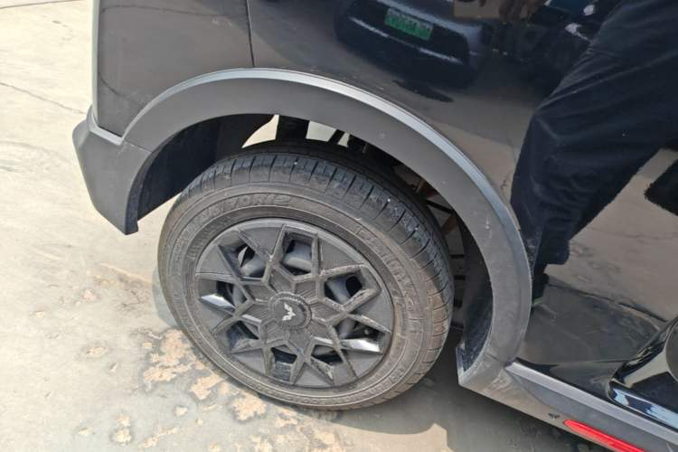 Used Wuling Hongguang MINIEV 2022 GAMEBOY 200km Gaming Edition with Lithium Iron Phosphate Right Rear Wheel Hub