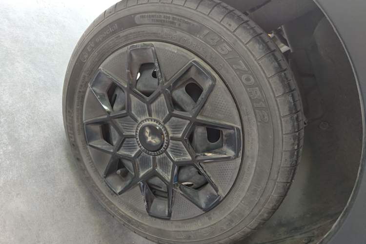 Used Wuling Hongguang MINIEV 2022 GAMEBOY 300km Enthusiast Model with Lithium Iron Phosphate Right Rear Wheel Hub