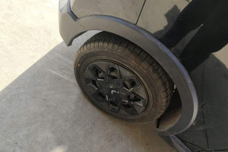 Used Wuling Hongguang MINIEV 2022 GAMEBOY 300km Enthusiast Model with Lithium Iron Phosphate Right Rear Wheel Hub