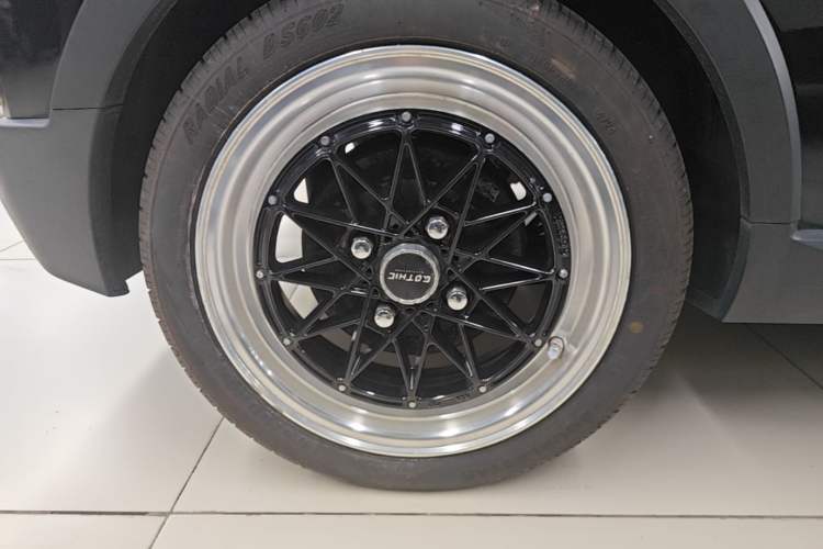 Used Wuling Hongguang MINIEV 2022 GAMEBOY 200km Gaming Edition with Lithium Iron Phosphate Right Rear Wheel Hub