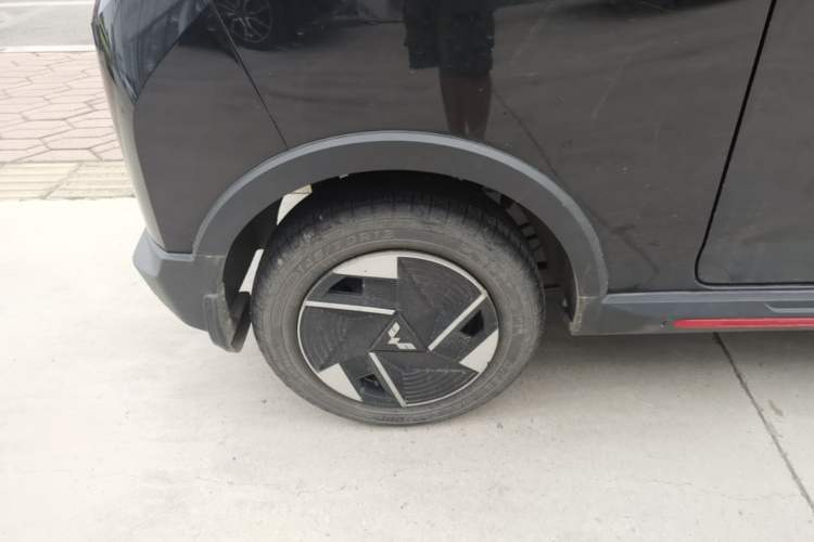 Used Wuling Hongguang MINIEV 2022 GAMEBOY 300km Enthusiast Model with Lithium Iron Phosphate Right Rear Wheel Hub
