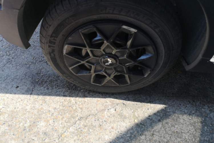 Used Wuling Hongguang MINIEV 2022 GAMEBOY 300km Enthusiast Model with Lithium Iron Phosphate Right Rear Wheel Hub