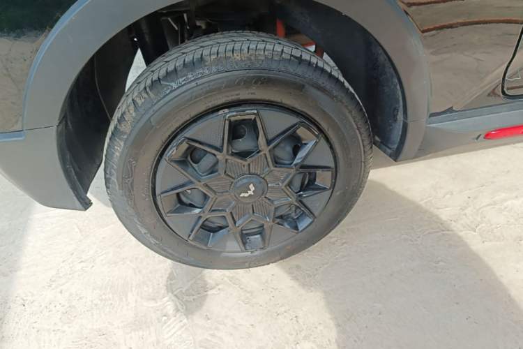 Used Wuling Hongguang MINIEV 2022 GAMEBOY 200km Gaming Edition with Lithium Iron Phosphate Right Rear Wheel Hub