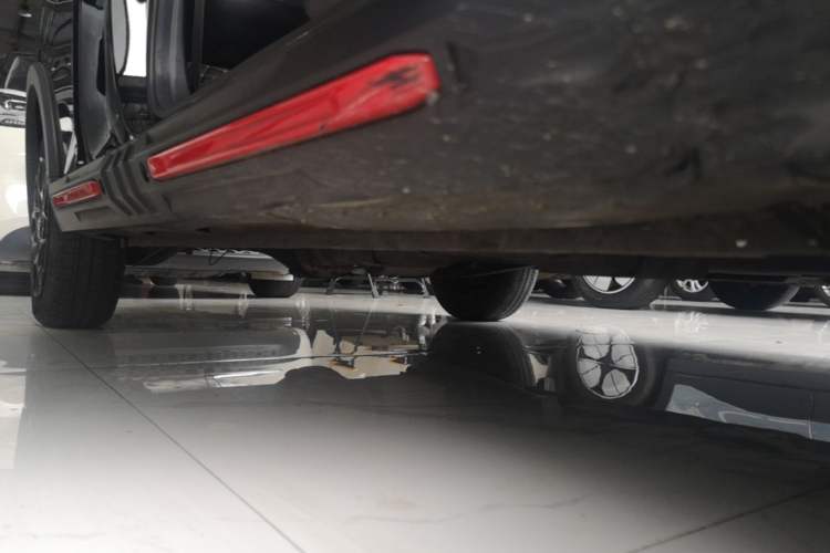 Used Wuling Hongguang MINIEV 2022 GAMEBOY 300km Enthusiast Model with Lithium Iron Phosphate Right Side Sill