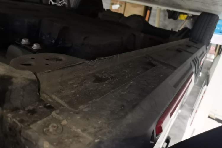Used Wuling Hongguang MINIEV 2022 GAMEBOY 200km Play Edition with Lithium Iron Phosphate Right Side Sill