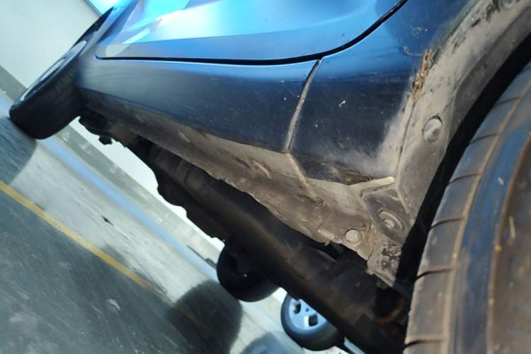 Used Wuling Hongguang MINIEV 2022 Macaron Premium Model – Lithium Iron Phosphate Right Side Sill