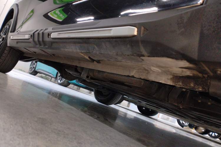 Used Wuling Hongguang MINIEV 2022 GAMEBOY 300km Enthusiast Model with Lithium Iron Phosphate Right Side Sill