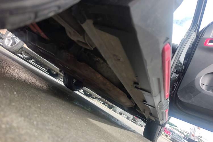Used Wuling Hongguang MINIEV 2022 GAMEBOY 200km Gaming Edition with Lithium Iron Phosphate Right Side Sill