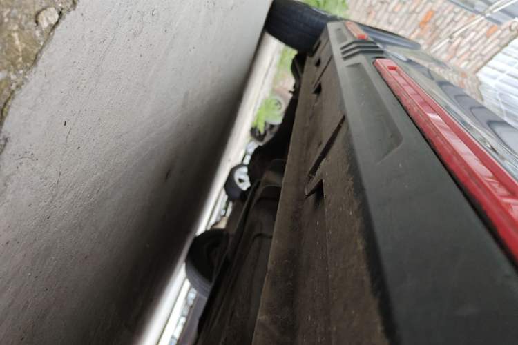 Used Wuling Hongguang MINIEV 2022 GAMEBOY 300km Enthusiast Model with Lithium Iron Phosphate Right Side Sill