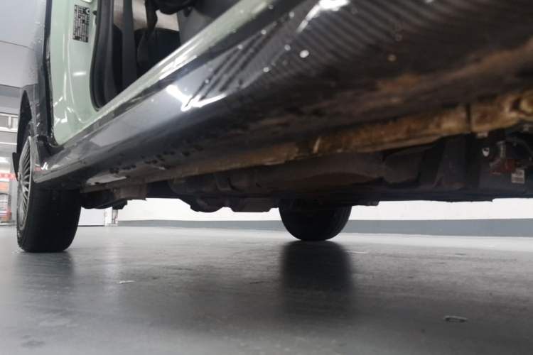 Used Wuling Hongguang MINIEV 2022 Macaron Premium Model – Lithium Iron Phosphate Right Side Sill