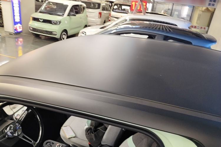 Used Wuling Hongguang MINIEV 2022 Macaron Premium Model – Lithium Iron Phosphate Roof