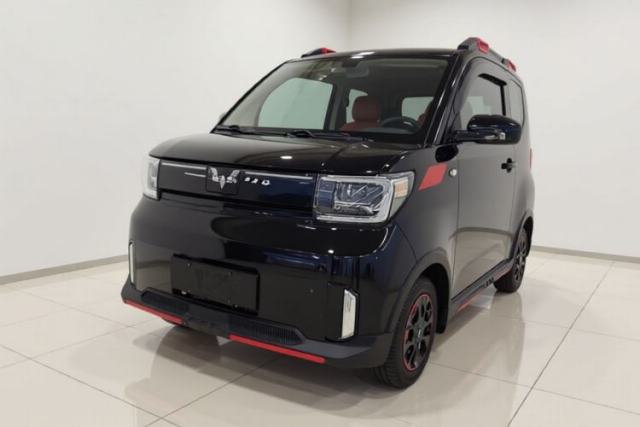 Ojetý Wuling Hongguang MINIEV 2022 GAMEBOY 200km Gaming Edition with Lithium Iron Phosphate