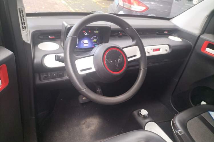 Used Wuling Hongguang MINIEV 2022 GAMEBOY 300km Urban Wind-Chasing Limited Edition Steering Wheel