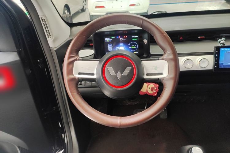 Used Wuling Hongguang MINIEV 2022 GAMEBOY 200km Gaming Edition with Lithium Iron Phosphate Steering Wheel