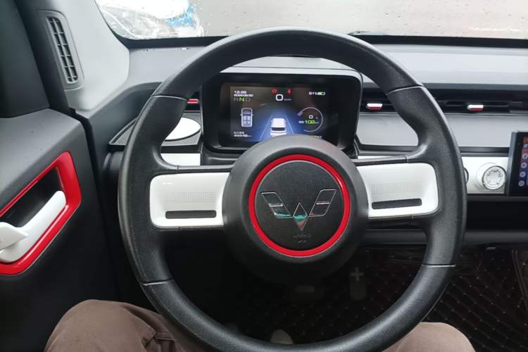 Used Wuling Hongguang MINIEV 2022 GAMEBOY 200km Gaming Edition with Lithium Iron Phosphate Steering Wheel