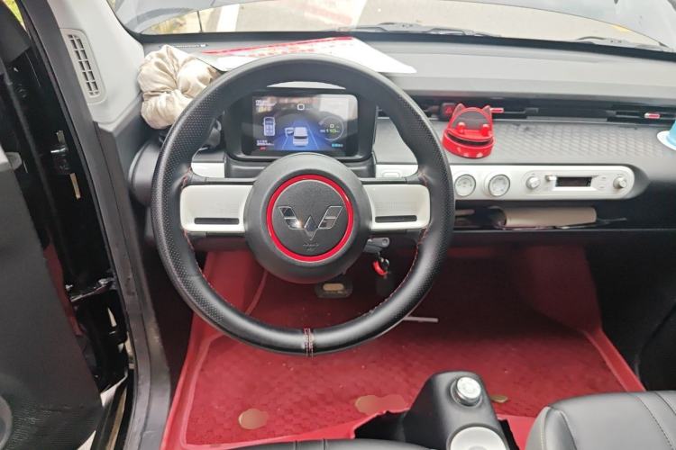 Used Wuling Hongguang MINIEV 2022 GAMEBOY 200km Gaming Edition with Lithium Iron Phosphate Steering Wheel