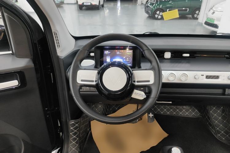 Used Wuling Hongguang MINIEV 2022 GAMEBOY 200km Gaming Edition with Lithium Iron Phosphate Steering Wheel