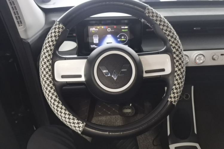 Used Wuling Hongguang MINIEV 2022 GAMEBOY 200km Play Edition with Lithium Iron Phosphate Steering Wheel