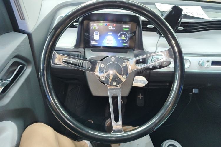 Used Wuling Hongguang MINIEV 2022 Macaron Premium Model – Lithium Iron Phosphate Steering Wheel