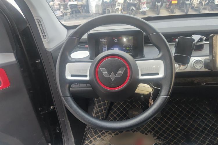 Used Wuling Hongguang MINIEV 2022 GAMEBOY 200km Gaming Edition with Lithium Iron Phosphate Steering Wheel