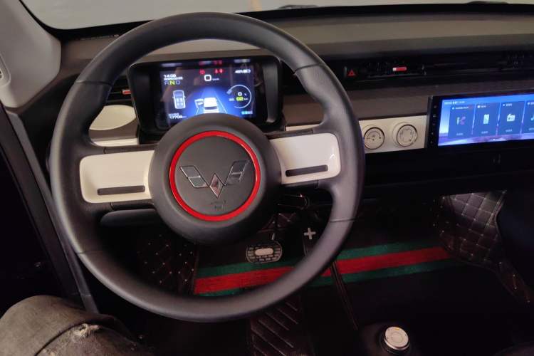 Used Wuling Hongguang MINIEV 2022 GAMEBOY 200km Gaming Edition with Lithium Iron Phosphate Steering Wheel