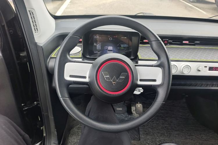 Used Wuling Hongguang MINIEV 2022 GAMEBOY 200km Gaming Edition with Lithium Iron Phosphate Steering Wheel