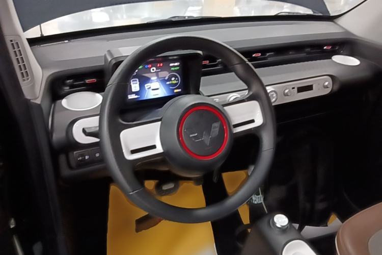 Used Wuling Hongguang MINIEV 2022 GAMEBOY 200km Gaming Edition with Lithium Iron Phosphate Steering Wheel