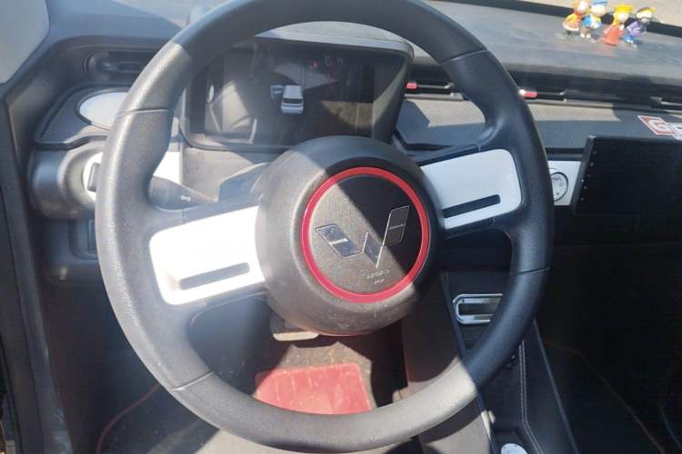 Used Wuling Hongguang MINIEV 2022 GAMEBOY 200km Gaming Edition with Lithium Iron Phosphate Steering Wheel
