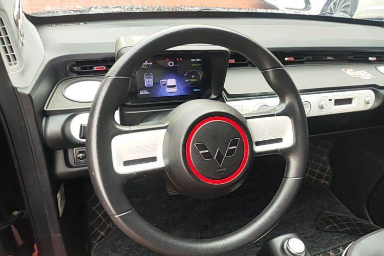 Used Wuling Hongguang MINIEV 2022 GAMEBOY 200km Gaming Edition with Lithium Iron Phosphate Steering Wheel
