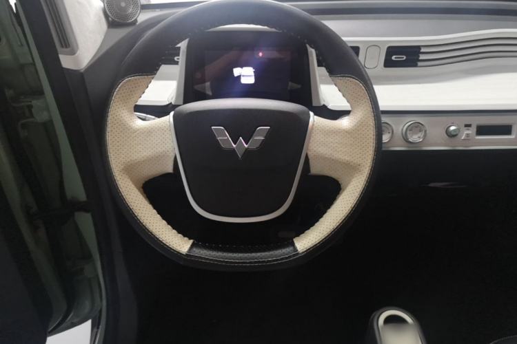 Used Wuling Hongguang MINIEV 2022 Macaron Premium Model – Lithium Iron Phosphate Steering Wheel