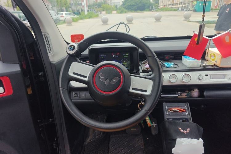 Used Wuling Hongguang MINIEV 2022 GAMEBOY 200km Gaming Edition with Lithium Iron Phosphate Steering Wheel