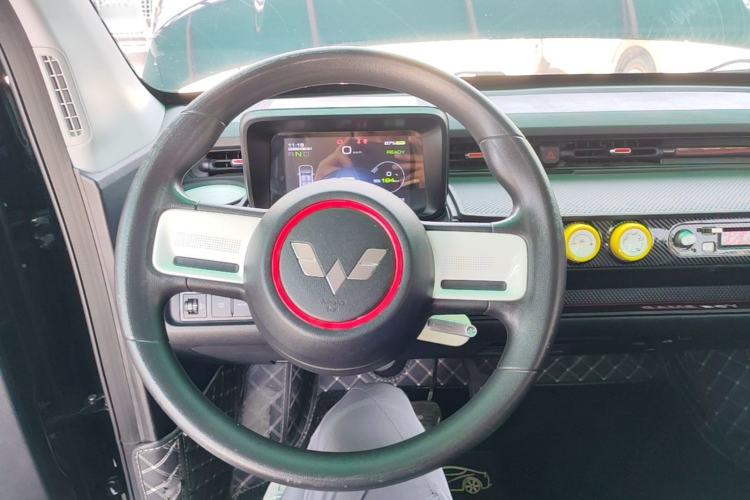 Used Wuling Hongguang MINIEV 2022 GAMEBOY 200km Play Edition with Lithium Iron Phosphate Steering Wheel